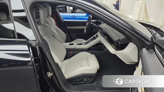 Porsche Taycan 2023 Черный из Кореи, фото 2