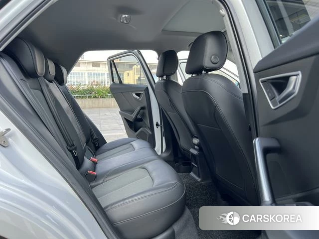Audi Q2L 2021 Белый из Китая, фото 2
