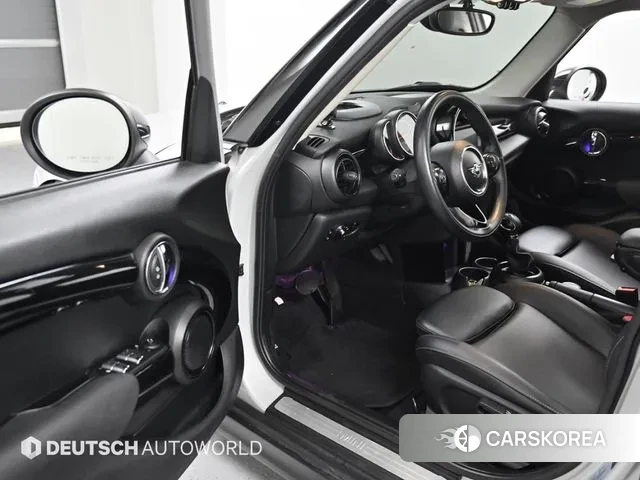 Mini Cooper 2018 Белый из Кореи, фото 2