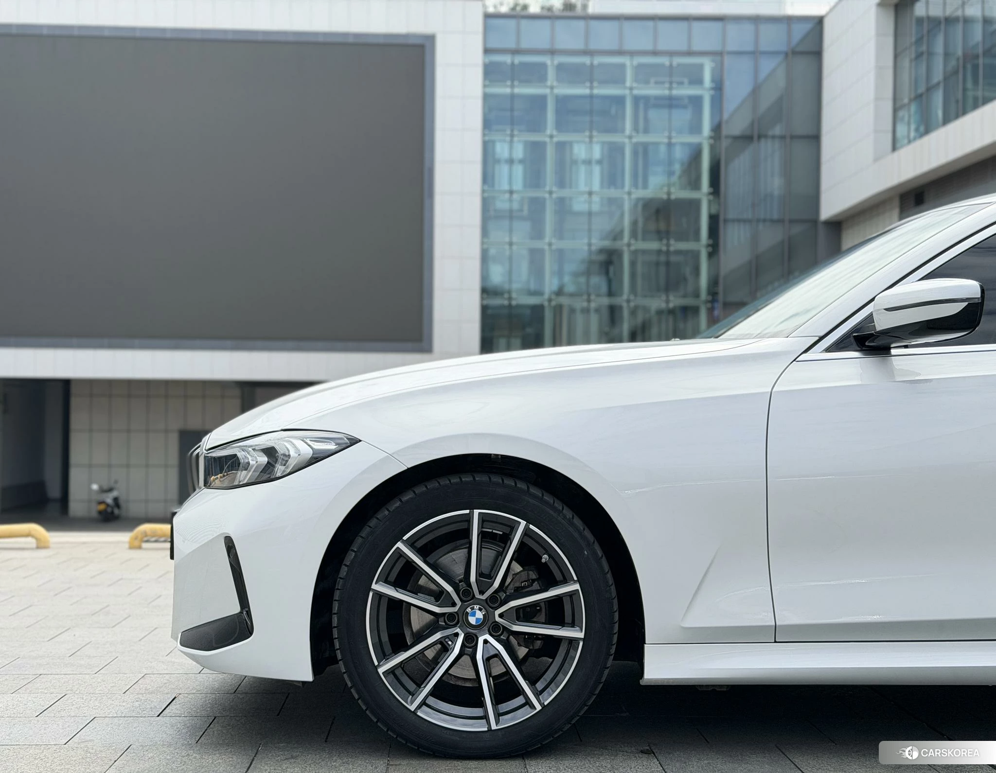 BMW 3 series 2022 Белый из Китая, фото 2