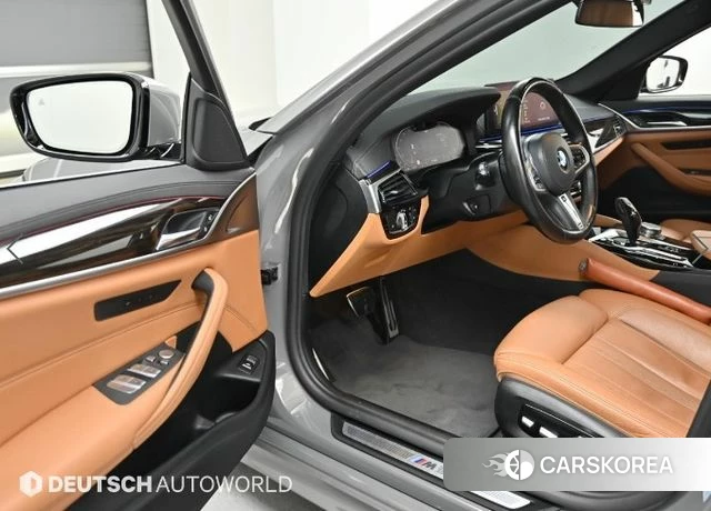 BMW 5 Series (G30) 2021 Серый из Кореи, фото 2