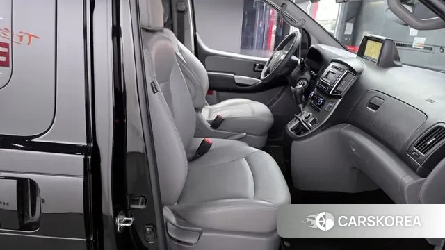 Hyundai The New Grand Starex 2019 Черный из Кореи, фото 2