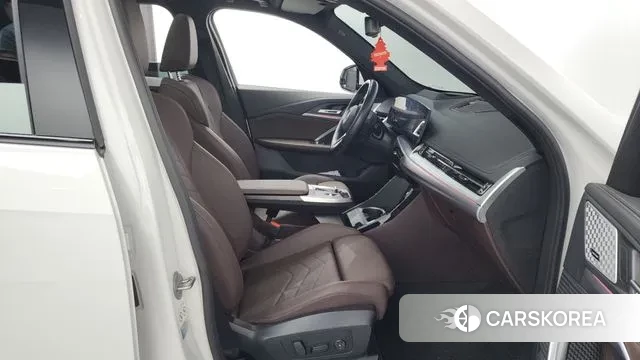 BMW X1 (U11) 2023 Белый из Кореи, фото 2