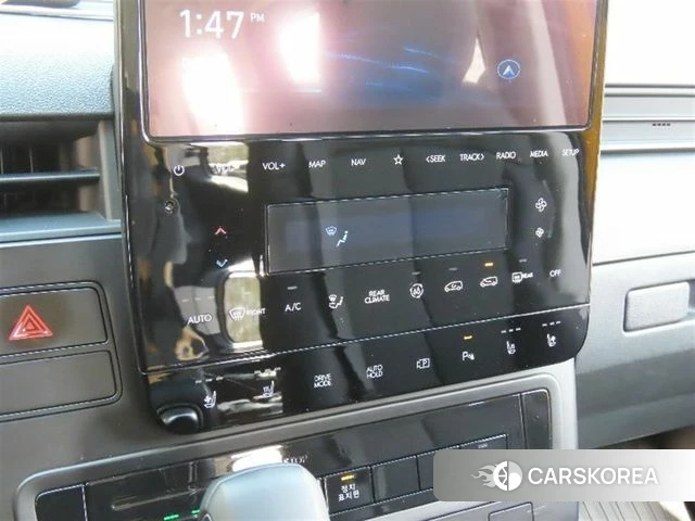 Hyundai Staria 2023 Желтый из Кореи, фото 2