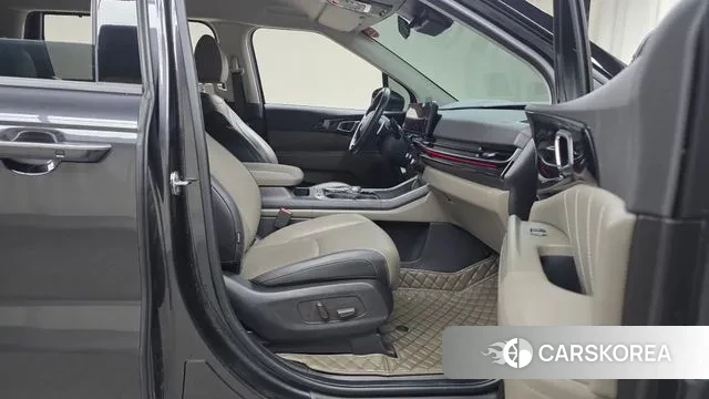 Kia The New Carnival 4th Generation 2024 Серый из Кореи, фото 2