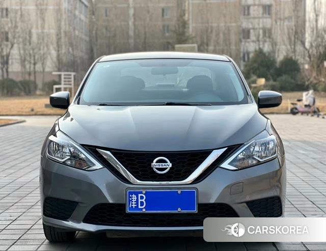 Nissan Xuan Yi 2022 Темно-серый из Китая, фото 2