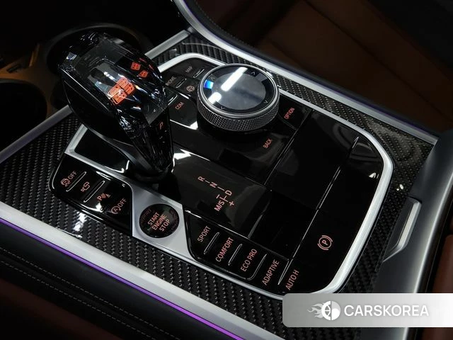 BMW 8 Series (G15) 2025 Белый из Кореи, фото 2