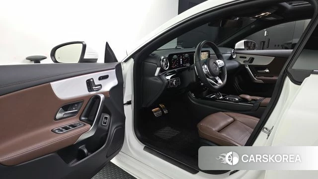 Mercedes-Benz CLA-Class C118 2023 Белый из Кореи, фото 2