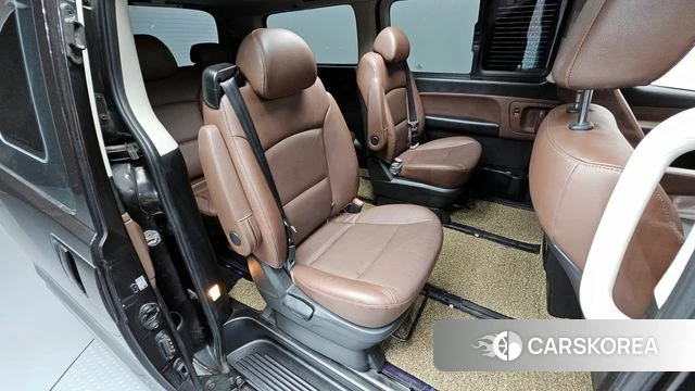Hyundai The New Grand Starex 2018 Коричневый из Кореи, фото 2