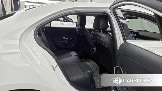 Mercedes-Benz A-Class W177 2020 Белый из Кореи, фото 2