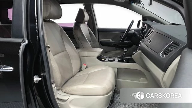 Kia The New Carnival 2019 Черный из Кореи, фото 2