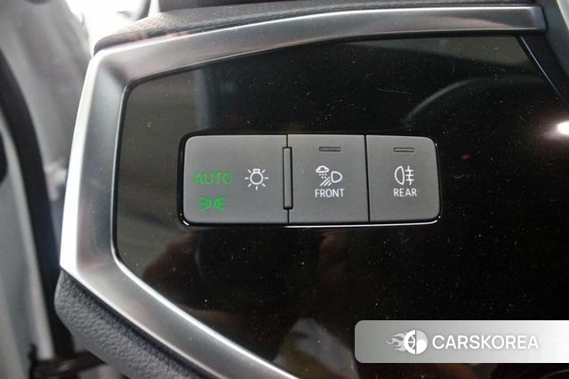 Audi Q3 (F3) 2026 Белый из Кореи, фото 2