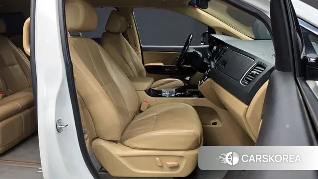 Kia The New Carnival 2019 Белый из Кореи, фото 2