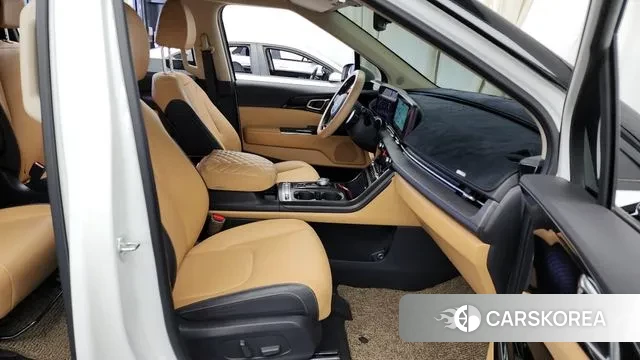 Kia Carnival 4th generation 2023 Белый из Кореи, фото 2