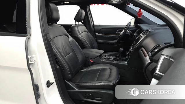 Ford Explorer 2019 Белый из Кореи, фото 2