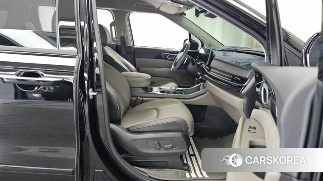 Kia The New Carnival 4th Generation 2024 Черный из Кореи, фото 2