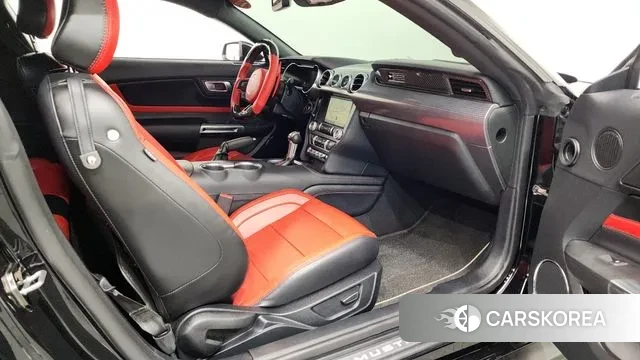 Ford Mustang 2020 Черный из Кореи, фото 2