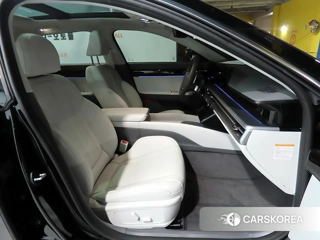 Hyundai Grandeur Hybrid (GN7) 2023 Черный из Кореи, фото 2