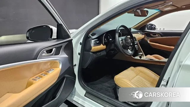 Genesis The New G70 2023 Белый из Кореи, фото 2