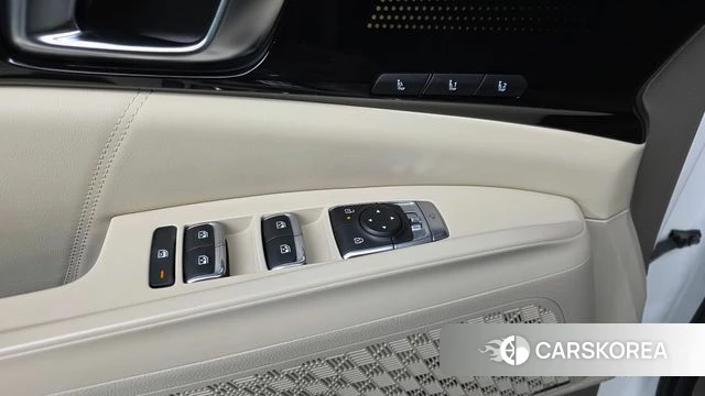 Kia The New Carnival 4th Generation 2025 Белый из Кореи, фото 2