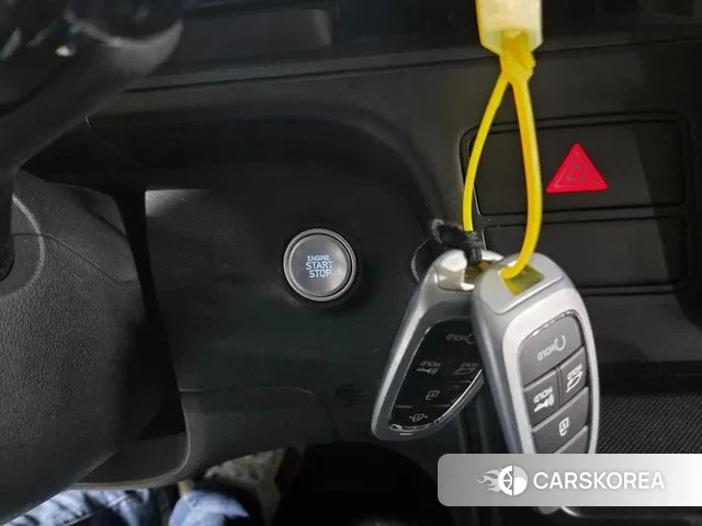 Hyundai Staria 2021 Серый из Кореи, фото 2