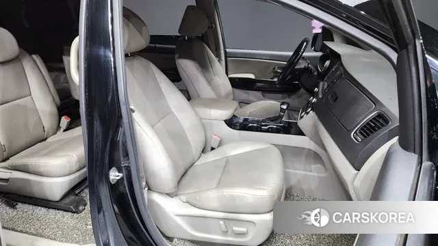 Kia The New Carnival 2018 Черный из Кореи, фото 2