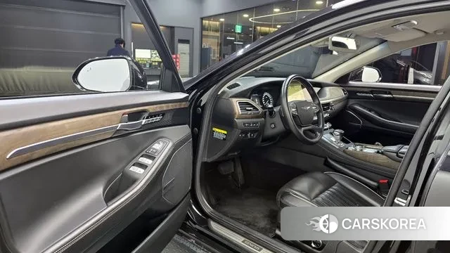 Genesis G90 id 3520256 из Кореи 2