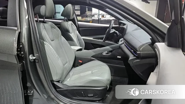 Hyundai The New Avante (CN7) 2023 Серый из Кореи, фото 2