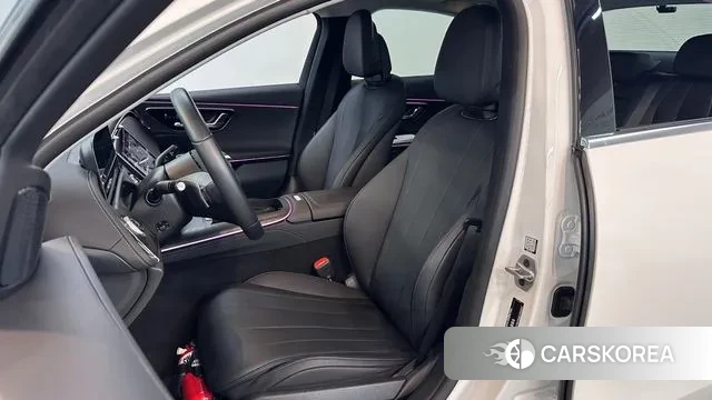 Mercedes-Benz E-Class W214 2024 Белый из Кореи, фото 2