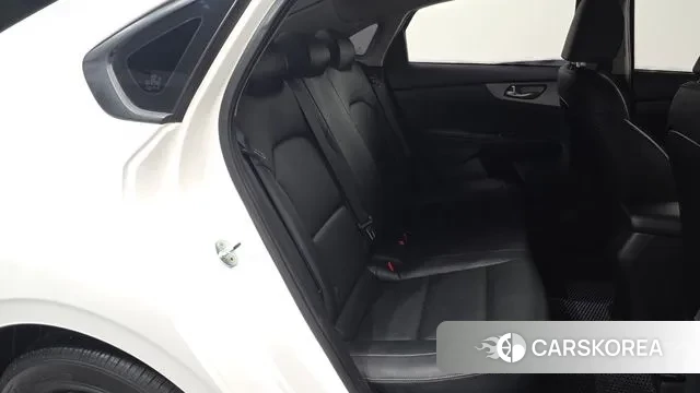 Kia Come New K3 2021 Белый из Кореи, фото 2