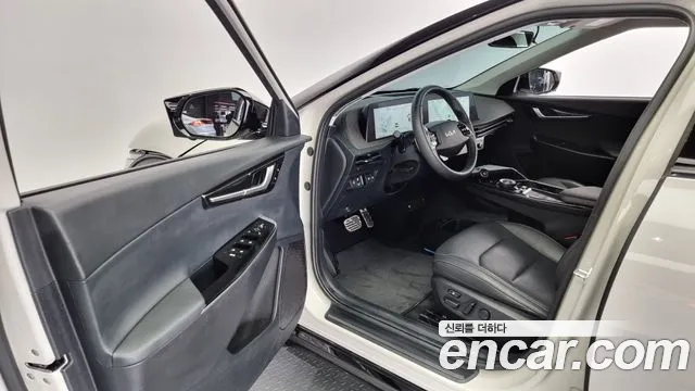 Kia EV6 2021 Жемчужный цвет из Кореи, фото 2