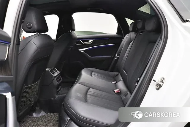 Audi A6 (C8) 2021 Белый из Кореи, фото 2