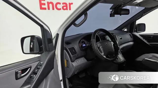 Hyundai The New Grand Starex 2018 Белый из Кореи, фото 2