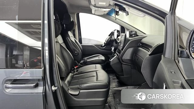 Hyundai Staria 2021 Серый из Кореи, фото 2