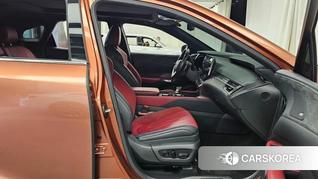 Lexus RX500h 5th generation 2023 Оранжевый из Кореи, фото 2
