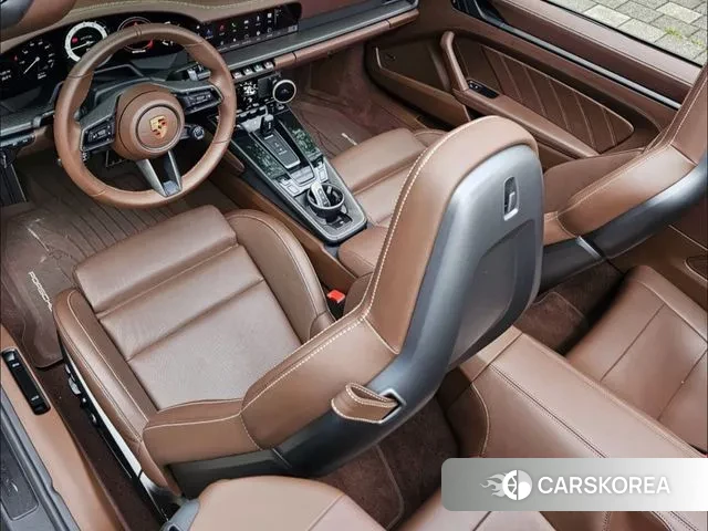 Porsche 911(992) 2023 Серебряный из Кореи, фото 2