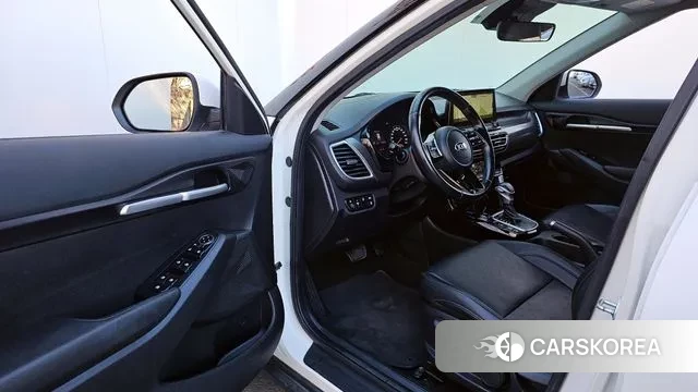 Kia Seltos 2021 Белый из Кореи, фото 2