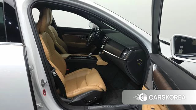 Volvo S90 2024 Белый из Кореи, фото 2