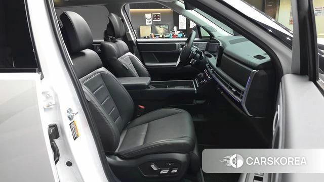 Hyundai Santa Fe (MX5) 2024 Белый из Кореи, фото 2