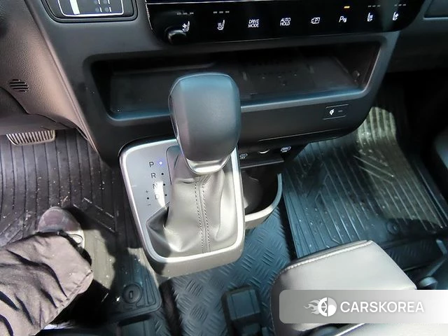Hyundai Staria 2024 Черный из Кореи, фото 2