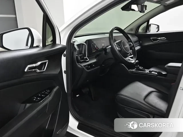 Kia Sportage 5th Generation 2022 Белый из Кореи, фото 2