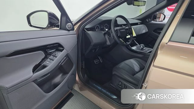 Land Rover Range Rover Evoque 2nd Generation 2025 Песочный из Кореи, фото 2