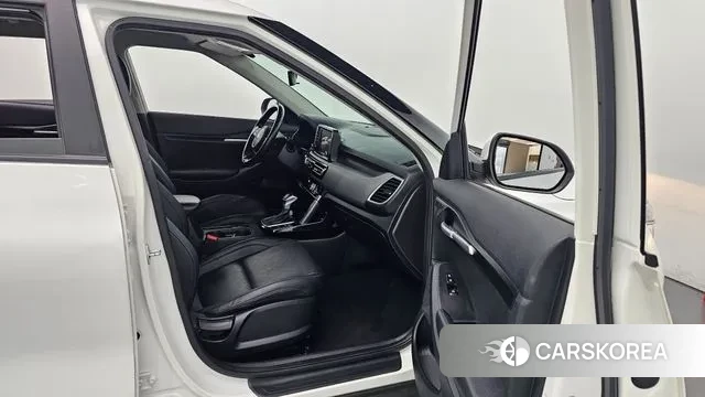 Kia Seltos 2021 Белый из Кореи, фото 2