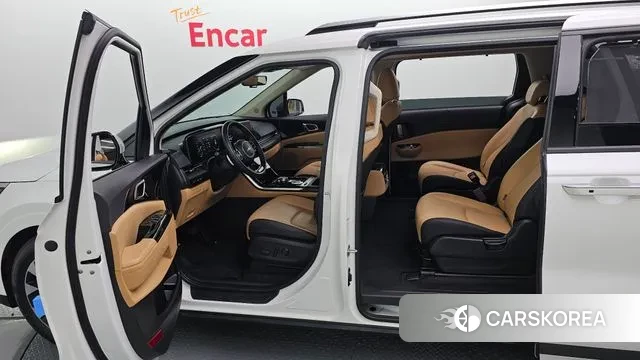 Kia Carnival 4th generation 2023 Белый из Кореи, фото 2