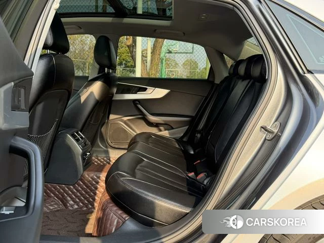 Audi A4L 2020 Белый из Китая, фото 2