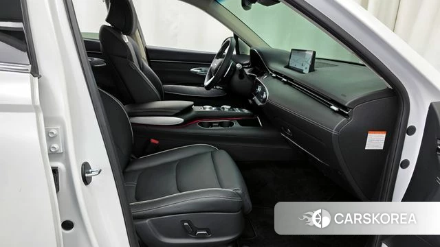 Genesis Electrified GV70 2022 Белый из Кореи, фото 2