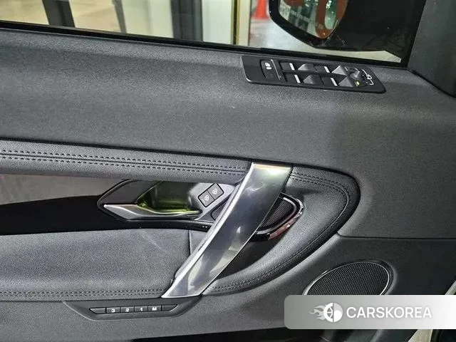 Land Rover Discovery Sports 2nd Generation 2023 Белый из Кореи, фото 2