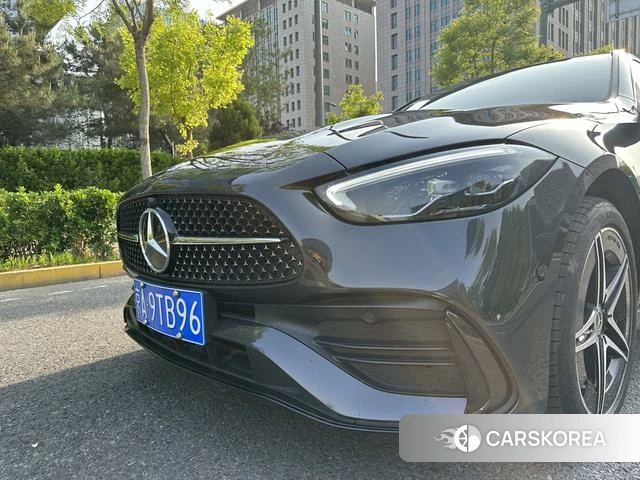 Mercedes-Benz Class C 2023 Темно-серый из Китая, фото 2