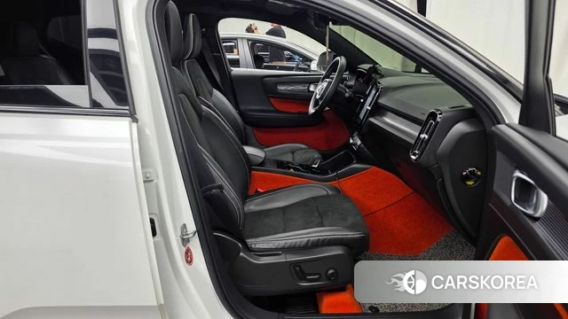 Volvo XC40 2020 Белый из Кореи, фото 2