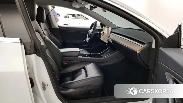 Tesla Model 3 2020 Белый из Кореи, фото 2